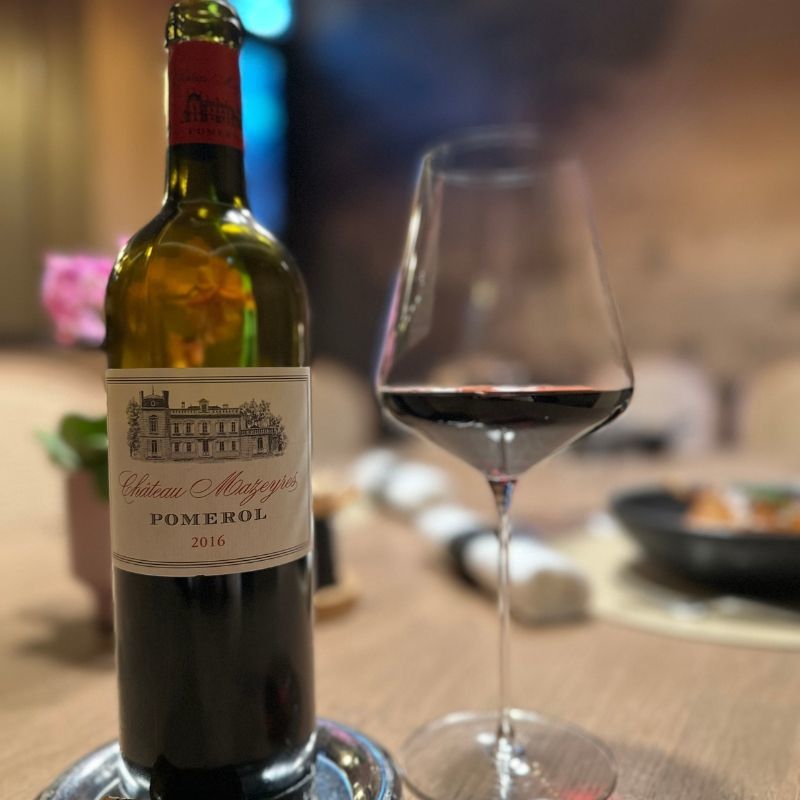 Monsieur Lancaster restaurant menu régional gastronomie cuisine d'artisan traditionnelle Sébastien Giroud Champs Elysées Paris 8e arrondissement Hôtel Lancaster Nouvelle-Aquitaine Cuisse Canard confites Pommes salardaises Château Mazeyres 2016 Pomerol
